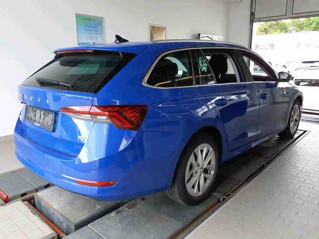 Skoda octavia combi iv 1.4 tsi phev 204pk automaat - afbeelding 2 van  24