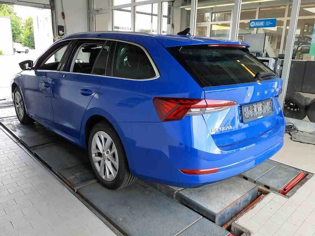Skoda octavia combi iv 1.4 tsi phev 204pk automaat - afbeelding 3 van  24