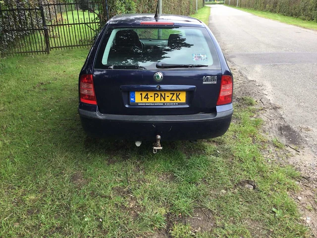 Skoda octavia combi personenauto - afbeelding 6 van  14