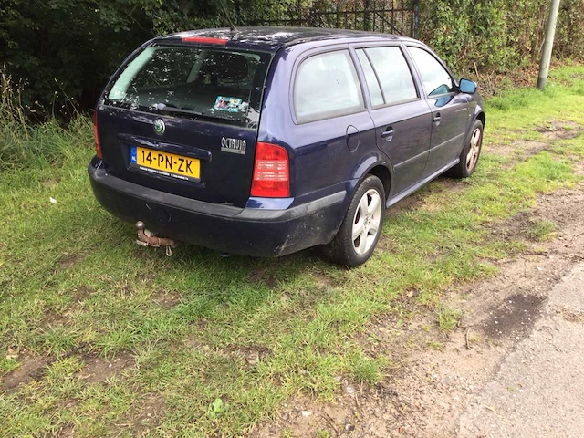 Skoda octavia combi personenauto - afbeelding 7 van  14