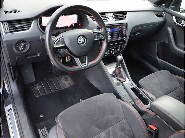 Skoda octavia combi rs 2.0 tfsi 245pk automaat 2019 panodak keyless canton standkachel memory stoelverwarming - afbeelding 3 van  43