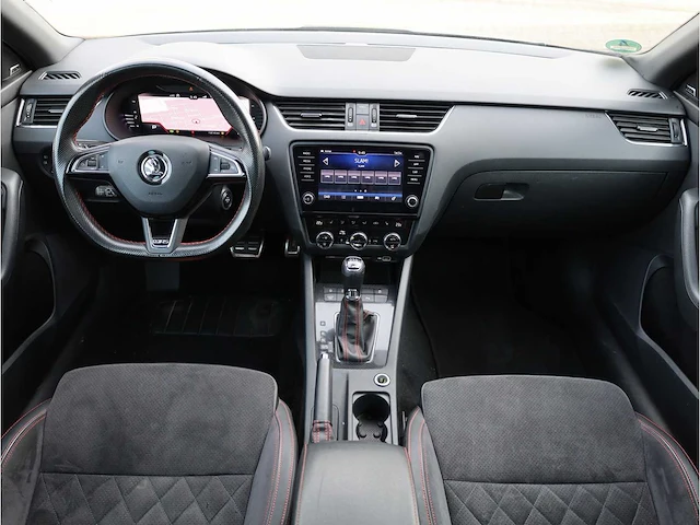 Skoda octavia combi rs 2.0 tfsi 245pk automaat 2019 panodak keyless canton standkachel memory stoelverwarming - afbeelding 7 van  43