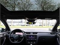 Skoda octavia combi rs 2.0 tfsi 245pk automaat 2019 panodak keyless canton standkachel memory stoelverwarming - afbeelding 8 van  43