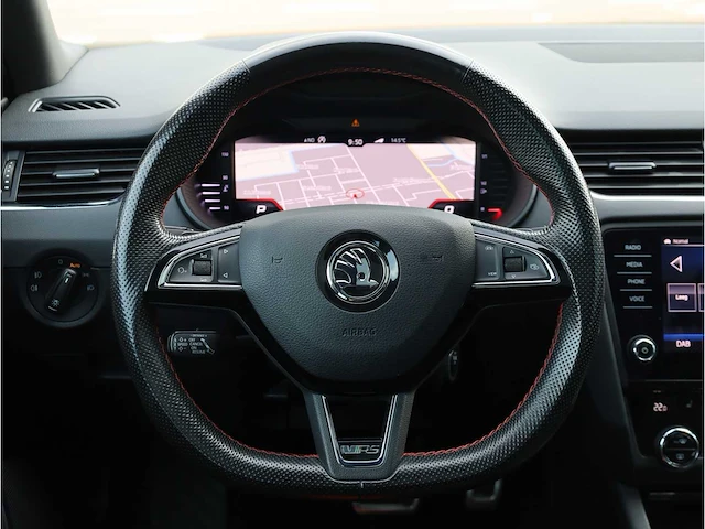 Skoda octavia combi rs 2.0 tfsi 245pk automaat 2019 panodak keyless canton standkachel memory stoelverwarming - afbeelding 11 van  43