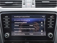 Skoda octavia combi rs 2.0 tfsi 245pk automaat 2019 panodak keyless canton standkachel memory stoelverwarming - afbeelding 18 van  43