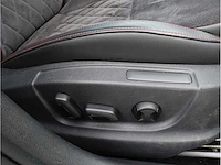 Skoda octavia combi rs 2.0 tfsi 245pk automaat 2019 panodak keyless canton standkachel memory stoelverwarming - afbeelding 22 van  43