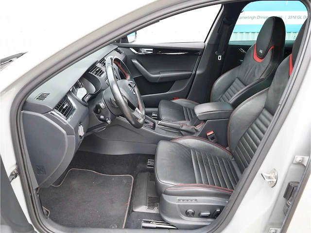 Skoda octavia combi rs 2.0 tsi 230pk automaat 2016 vol leer keyless memory canton dab 19inch, s-023-lh - afbeelding 3 van  40