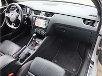 Skoda octavia combi rs 2.0 tsi 230pk automaat 2016 vol leer keyless memory canton dab 19inch, s-023-lh - afbeelding 5 van  40