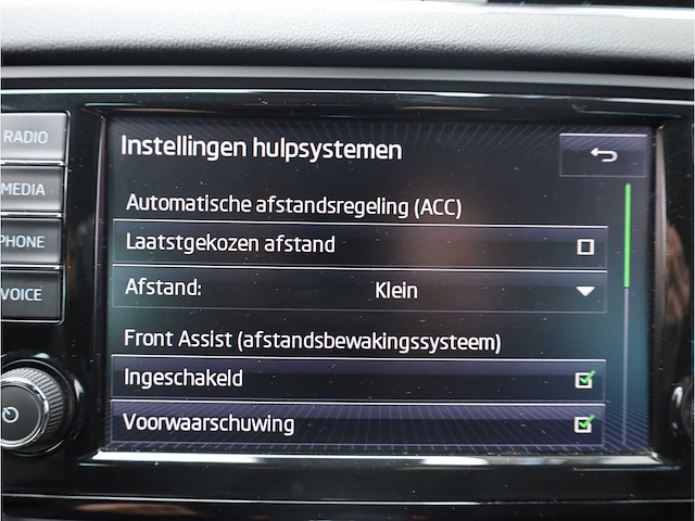 Skoda octavia combi rs 2.0 tsi 230pk automaat 2016 vol leer keyless memory canton dab 19inch, s-023-lh - afbeelding 13 van  40