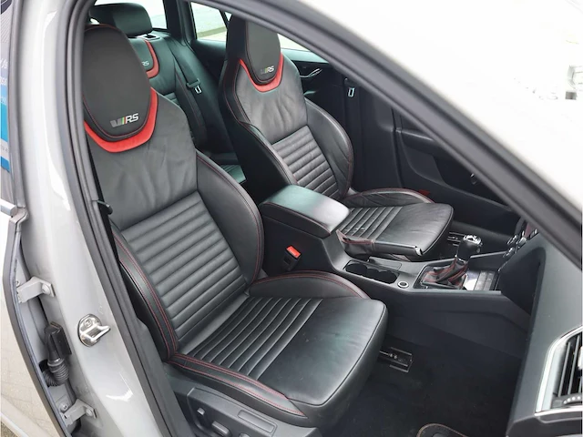 Skoda octavia combi rs 2.0 tsi 230pk automaat 2016 vol leer keyless memory canton dab 19inch, s-023-lh - afbeelding 28 van  40