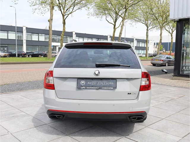 Skoda octavia combi rs 2.0 tsi 230pk automaat 2016 vol leer keyless memory canton dab 19inch, s-023-lh - afbeelding 34 van  40