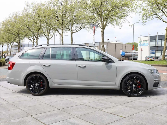Skoda octavia combi rs 2.0 tsi 230pk automaat 2016 vol leer keyless memory canton dab 19inch, s-023-lh - afbeelding 37 van  40