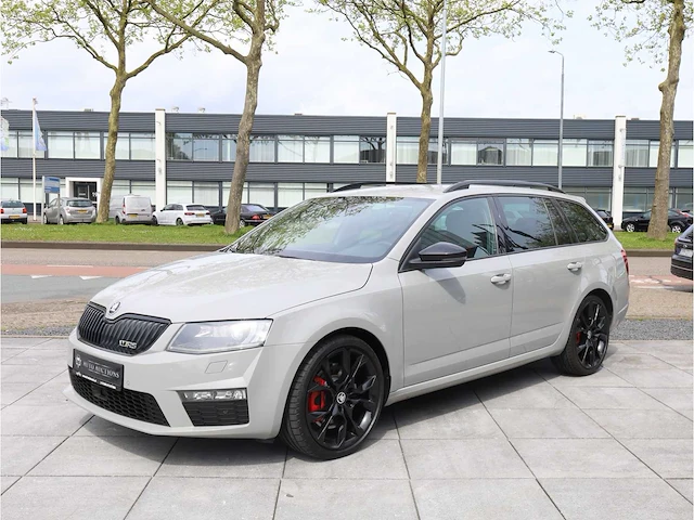 Skoda octavia combi rs 2.0 tsi 230pk automaat 2016 vol leer keyless memory canton dab 19inch, s-023-lh - afbeelding 40 van  40