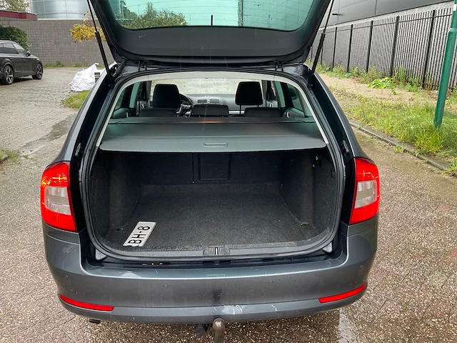 Skoda octavia personenauto - afbeelding 16 van  23