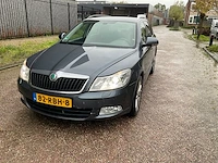 Skoda octavia personenauto - afbeelding 12 van  23