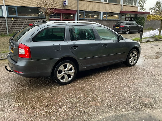 Skoda octavia personenauto - afbeelding 21 van  23