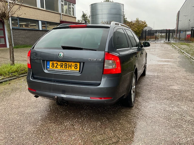 Skoda octavia personenauto - afbeelding 22 van  23