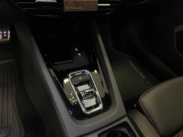 Skoda octavia rs 200hp 2023 | hsb-61-h - afbeelding 17 van  47