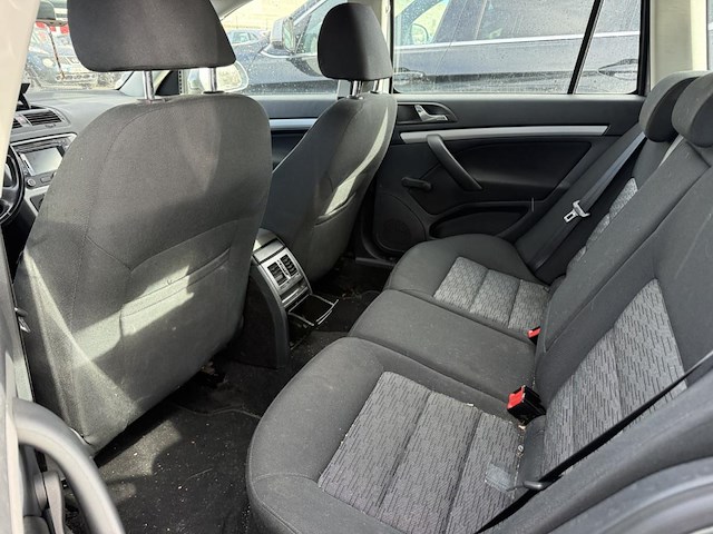 Skoda octavia sw 1.6 cr tdi gtec allure dpf,2012 - afbeelding 10 van  28