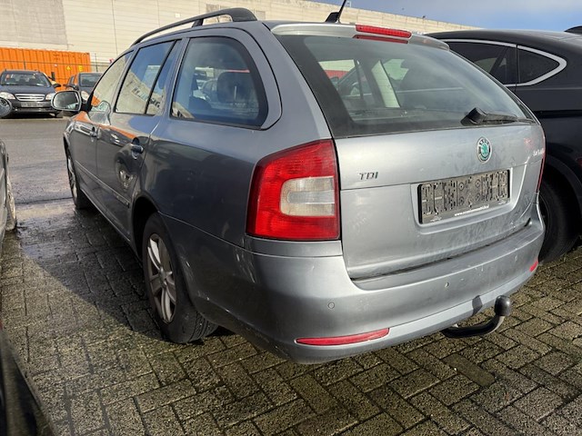Skoda octavia sw 1.6 cr tdi gtec allure dpf,2012 - afbeelding 24 van  28