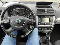 Skoda octavia sw 1.6 cr tdi gtec allure dpf,2012 - afbeelding 28 van  28