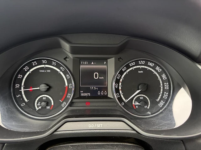 Skoda octavia sw rs 2.0 cr tdi dsg 184 at, 2015 - afbeelding 7 van  28