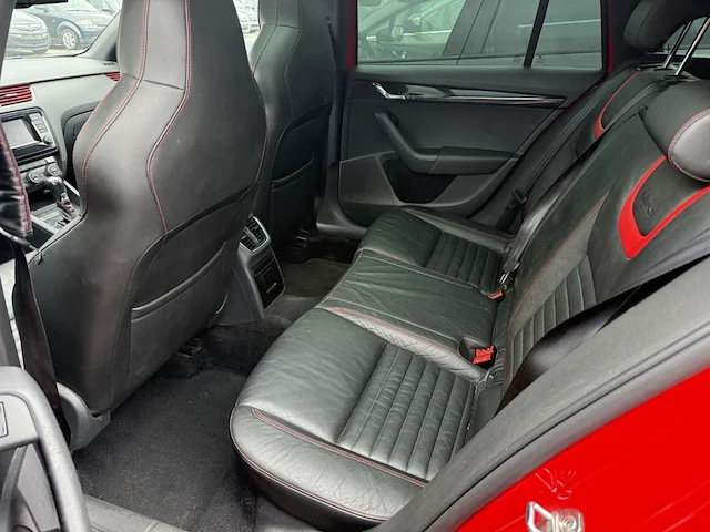 Skoda octavia sw rs 2.0 cr tdi dsg 184 at, 2015 - afbeelding 14 van  28