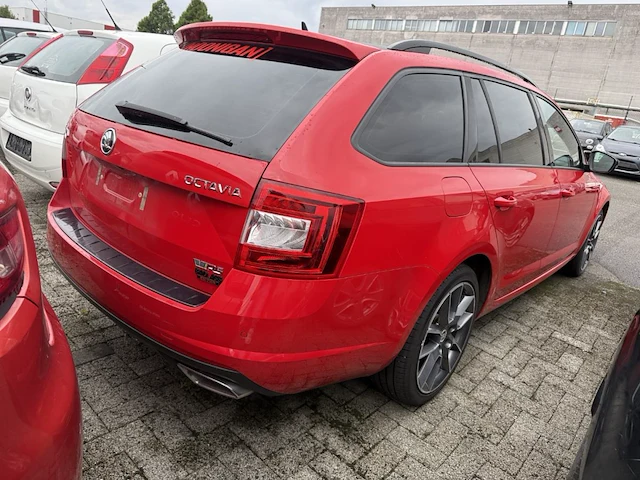 Skoda octavia sw rs 2.0 cr tdi dsg 184 at, 2015 - afbeelding 23 van  28
