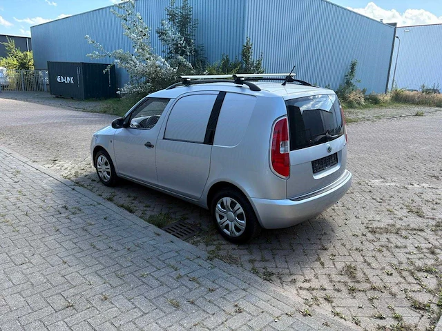 Skoda pratik benzine bestel auto, v-69-nfk - afbeelding 16 van  20