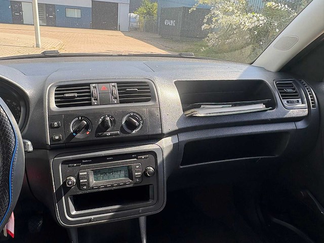 Skoda pratik benzine bestel auto, v-69-nfk - afbeelding 6 van  20