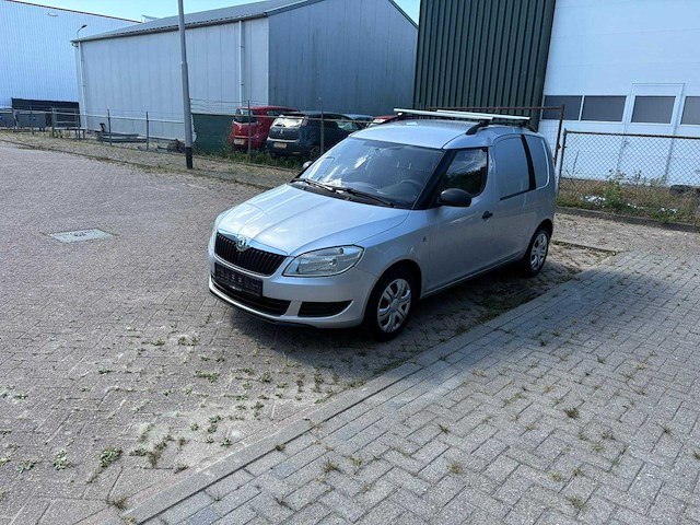 Skoda pratik benzine bestel auto, v-69-nfk - afbeelding 1 van  20