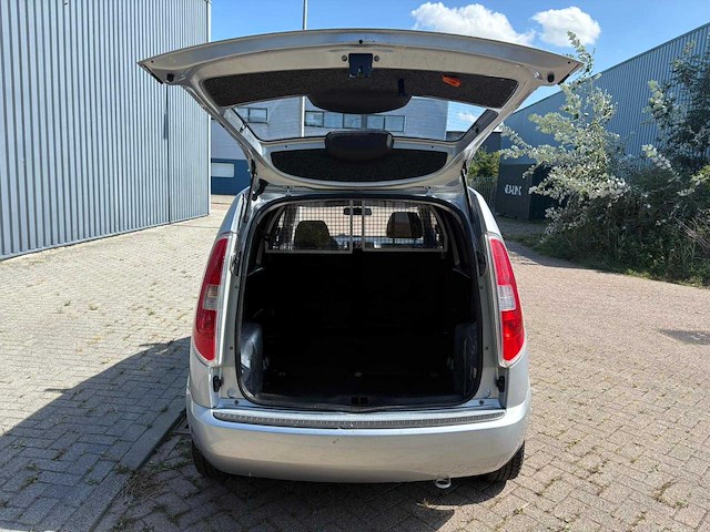 Skoda pratik benzine bestel auto, v-69-nfk - afbeelding 20 van  20