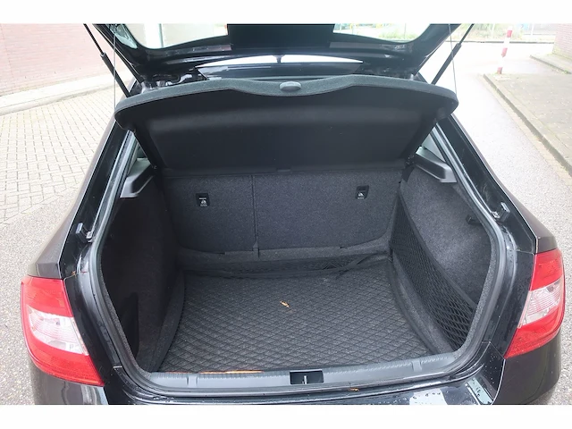 Skoda rapid 1.2 tsi grt a. bns, 3-krt-89 - afbeelding 13 van  16
