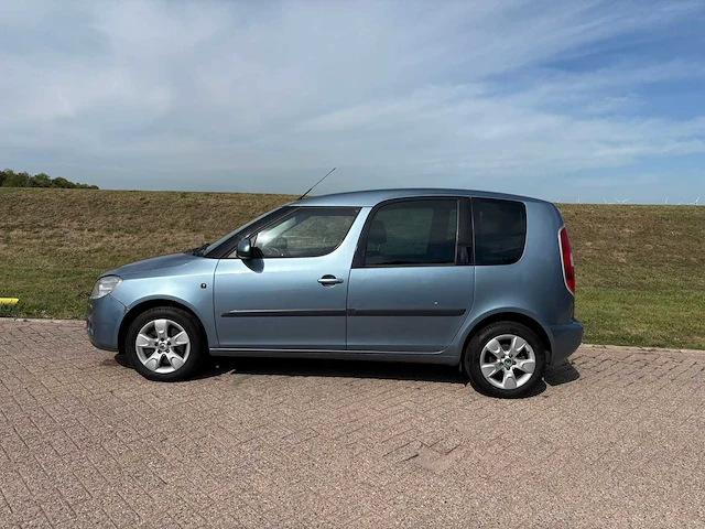 Skoda roomster 1.6 16v elegance,46-zl-hz - afbeelding 8 van  29