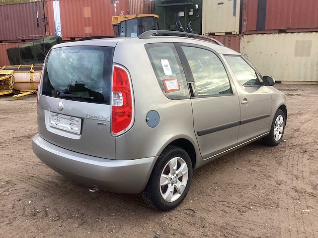 Skoda roomster personenauto - afbeelding 3 van  12