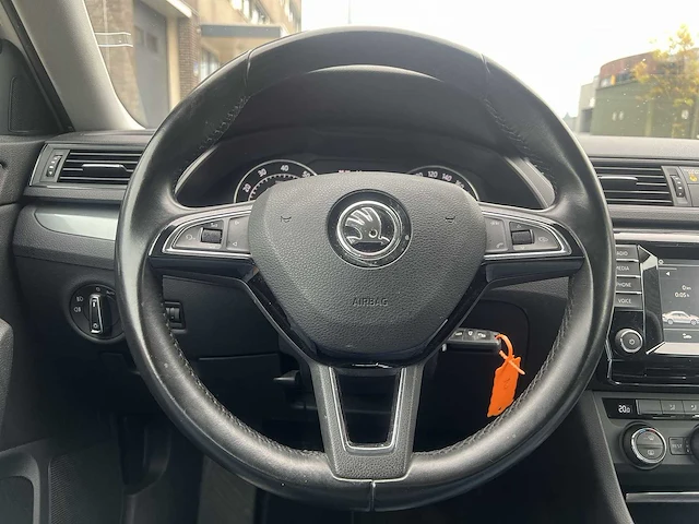 Skoda superb 1.4 tsi act active business 2015 | ht-189-k - afbeelding 2 van  23
