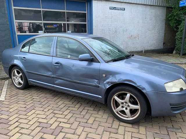 Skoda superb 2.0 comfort, 88-pb-jx - afbeelding 5 van  10
