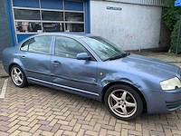 Skoda superb 2.0 comfort, s-125-zp - afbeelding 3 van  10