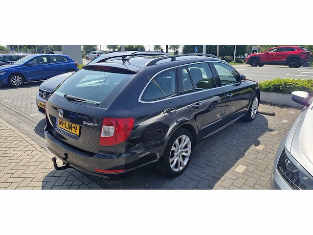Skoda superb combi 1.4 tsi comfort business 2010 | 69-ljn-9 - afbeelding 3 van  8