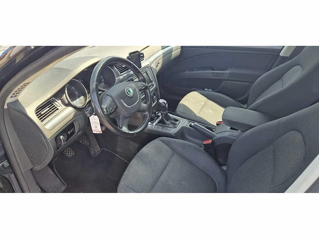 Skoda superb combi 1.4 tsi comfort business 2010 | 69-ljn-9 - afbeelding 7 van  8