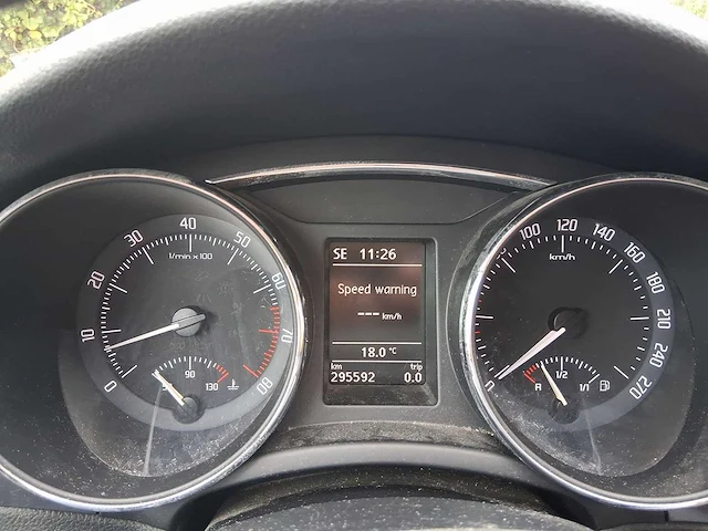 Skoda superb combi 1.4 tsi comfort business 2010 | 69-ljn-9 - afbeelding 7 van  46