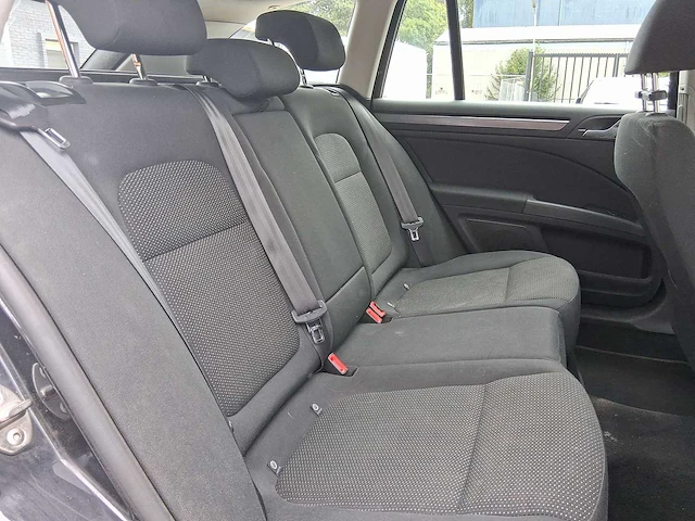 Skoda superb combi 1.4 tsi comfort business 2010 | 69-ljn-9 - afbeelding 24 van  46