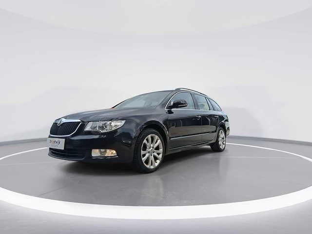 Skoda superb combi 1.4 tsi comfort business 2010 | 69-ljn-9 - afbeelding 34 van  46