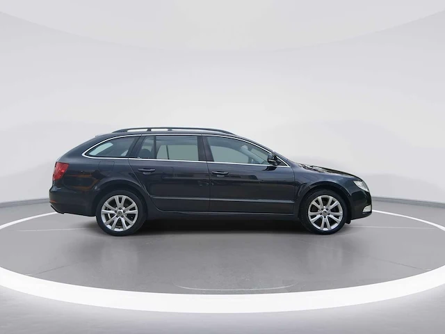 Skoda superb combi 1.4 tsi comfort business 2010 | 69-ljn-9 - afbeelding 46 van  46