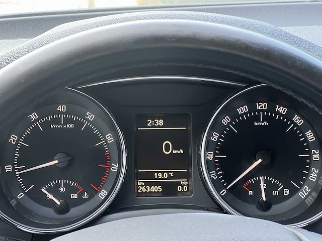 Skoda superb combi 1.4 tsi comfort business 2010 | 76-lht-7 - afbeelding 6 van  37
