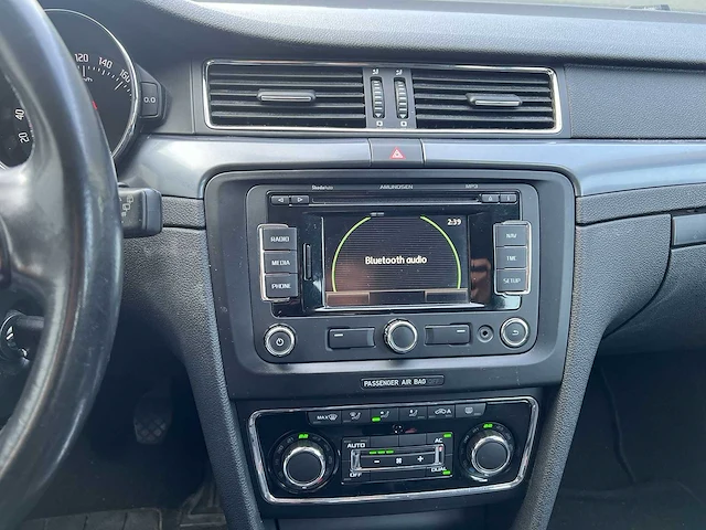 Skoda superb combi 1.4 tsi comfort business 2010 | 76-lht-7 - afbeelding 11 van  37