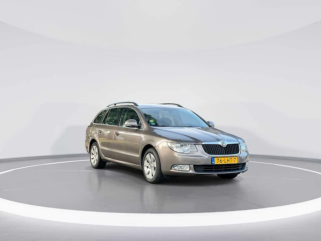 Skoda superb combi 1.4 tsi comfort business 2010 | 76-lht-7 - afbeelding 12 van  37