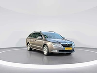 Skoda superb combi 1.4 tsi comfort business 2010 | 76-lht-7 - afbeelding 12 van  37
