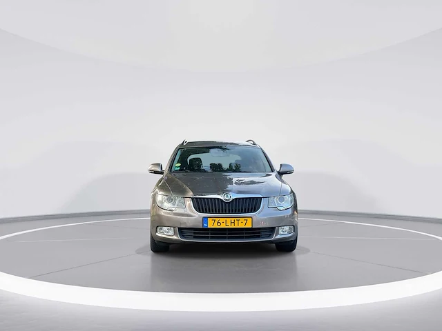 Skoda superb combi 1.4 tsi comfort business 2010 | 76-lht-7 - afbeelding 23 van  37