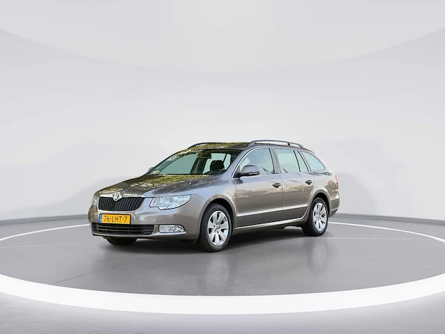 Skoda superb combi 1.4 tsi comfort business 2010 | 76-lht-7 - afbeelding 32 van  37